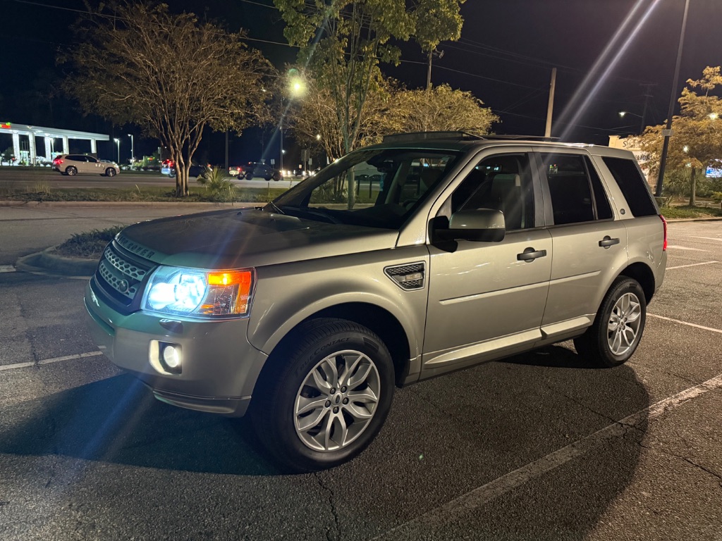 2011 Land Rover LR2 Base's photo